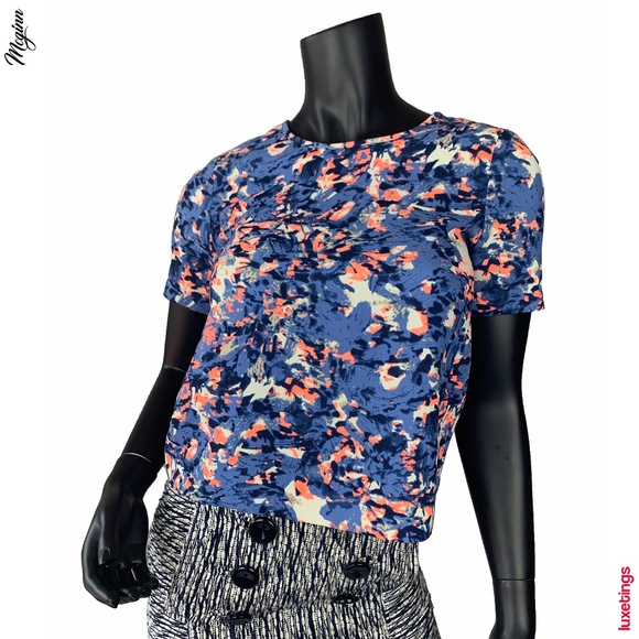 McGinn Tops - {McGinn} Abstract Floral Print/ T-Cut Out Back Top